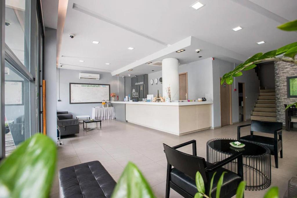 Tara Park Resotel Rangsit Exterior photo