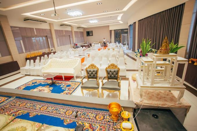 Tara Park Resotel Rangsit Exterior photo