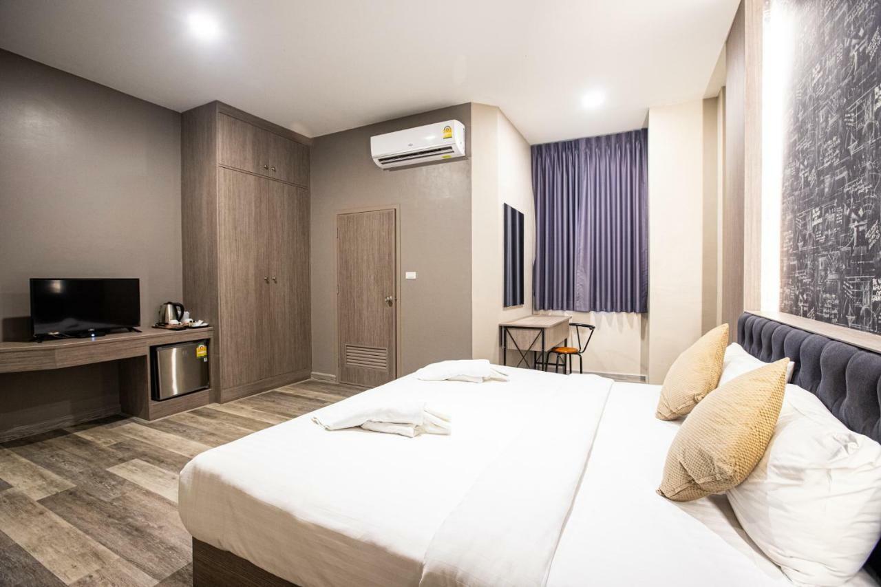 Tara Park Resotel Rangsit Exterior photo