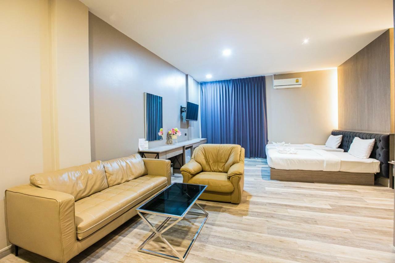 Tara Park Resotel Rangsit Exterior photo