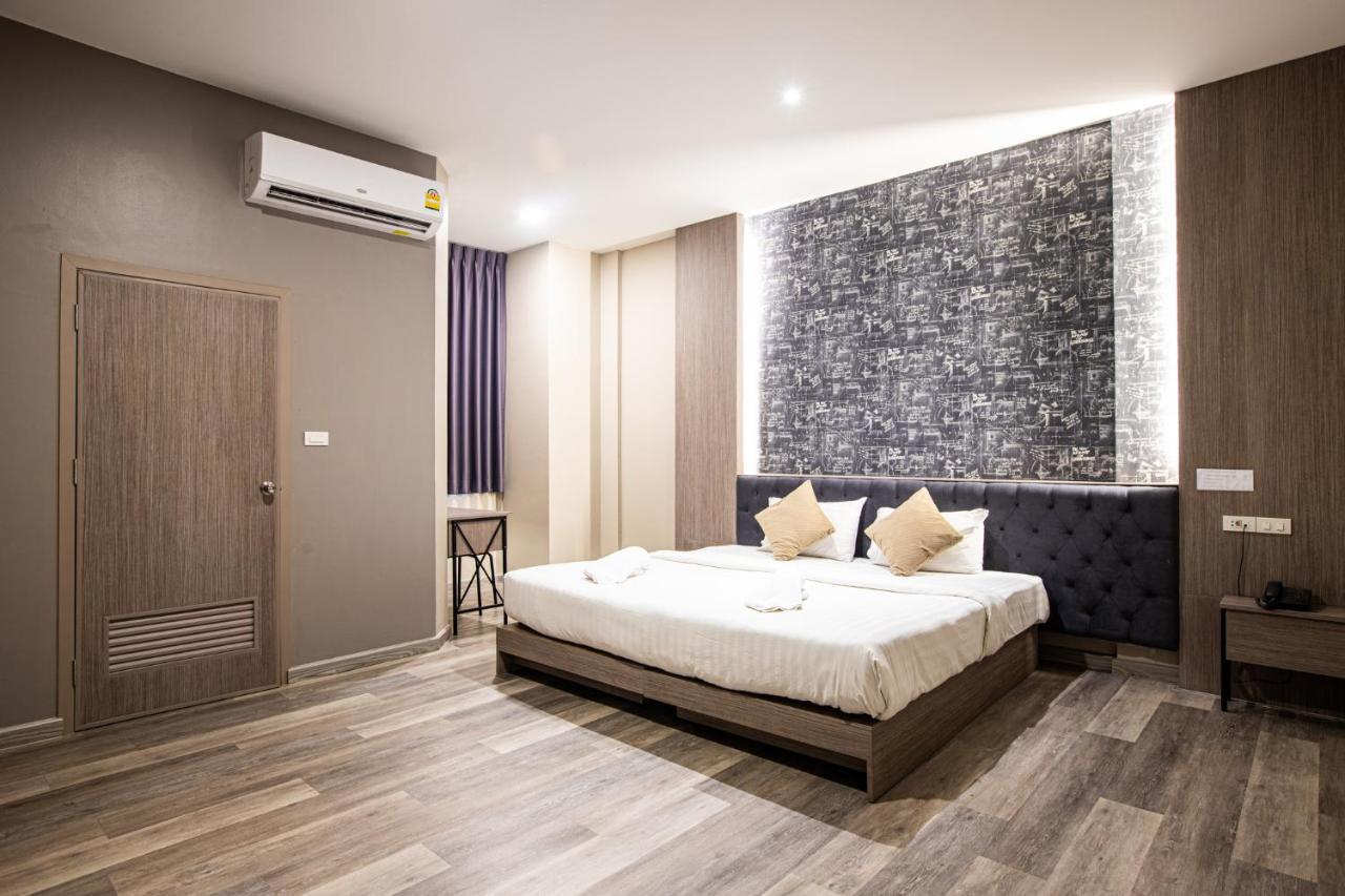 Tara Park Resotel Rangsit Exterior photo