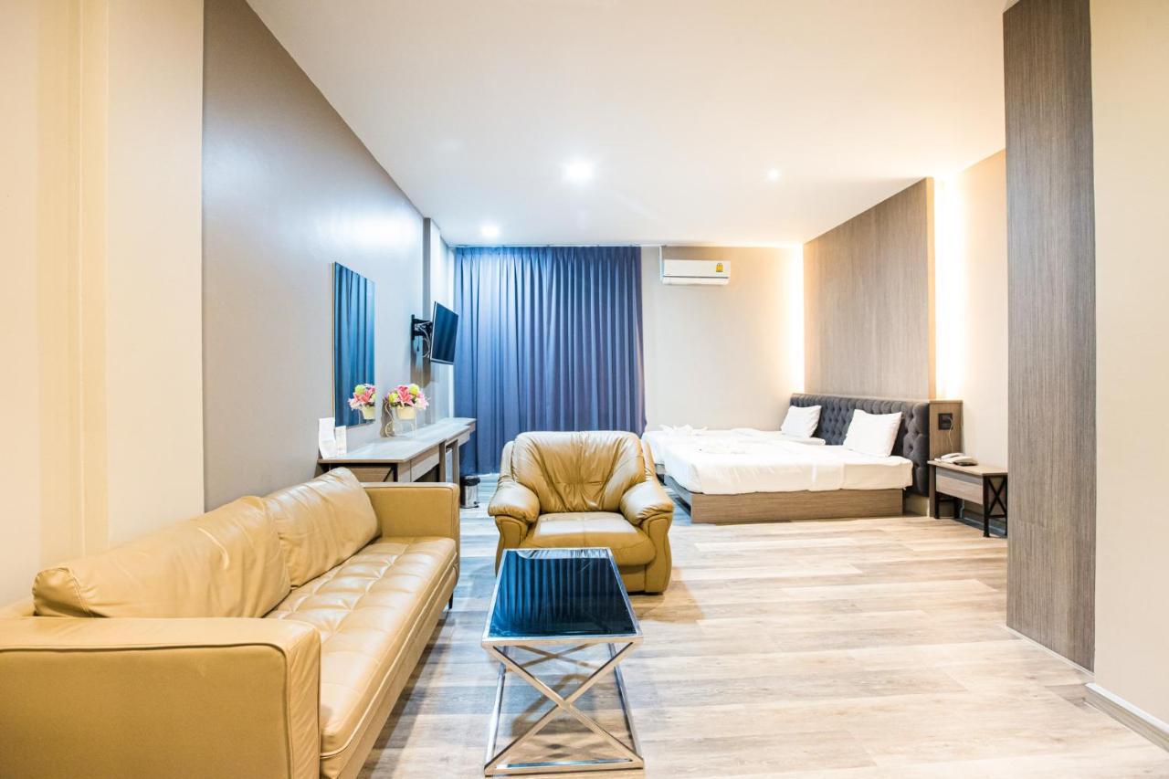 Tara Park Resotel Rangsit Exterior photo